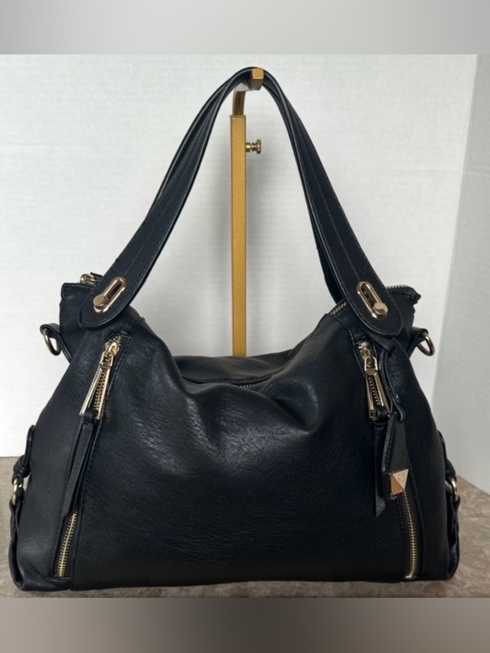 Jessica Simpson Black Slouchy Hobo Bag Shoulder Purse Gold Hardware Edgy Chic